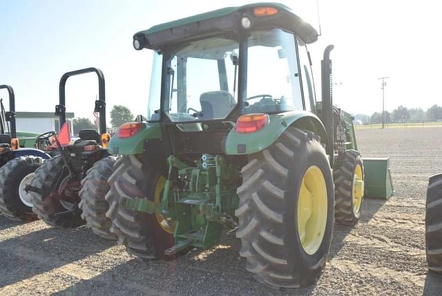 Image of John Deere 5075E equipment image 2