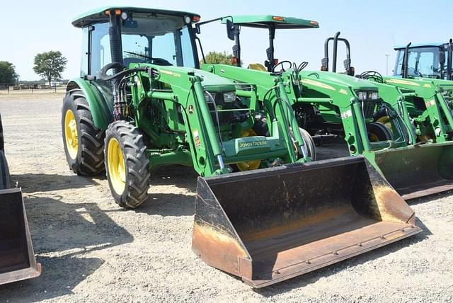 Image of John Deere 5075E equipment image 3