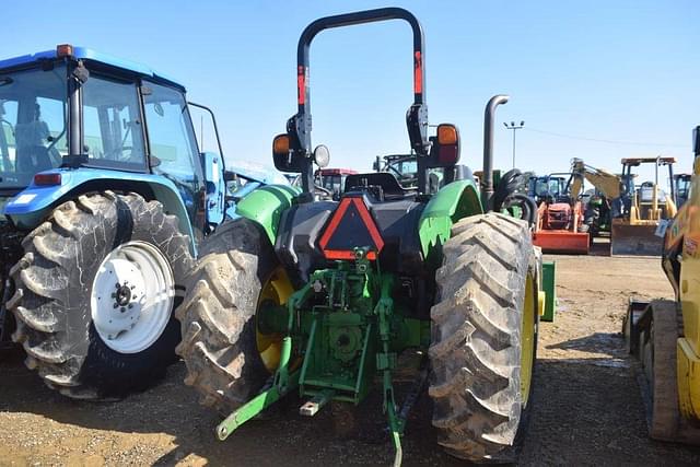 Image of John Deere 5075E equipment image 2