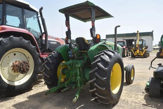 Image of John Deere 5075M equipment image 2
