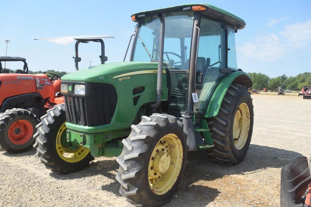 Image of John Deere 5075M Primary image