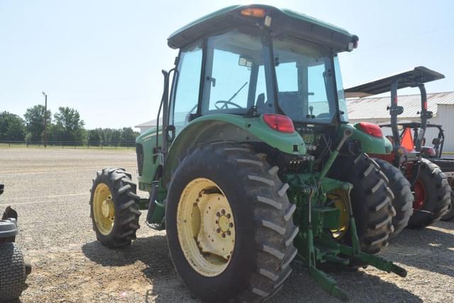 Image of John Deere 5075M equipment image 1