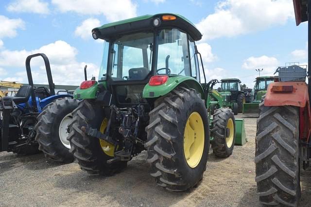 Image of John Deere 5083E equipment image 2