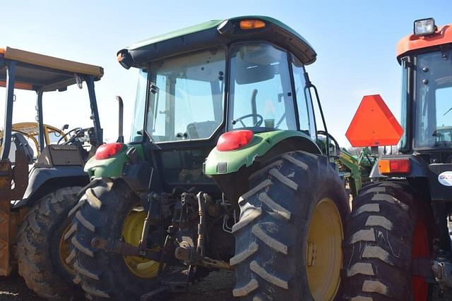 Image of John Deere 5083E equipment image 2