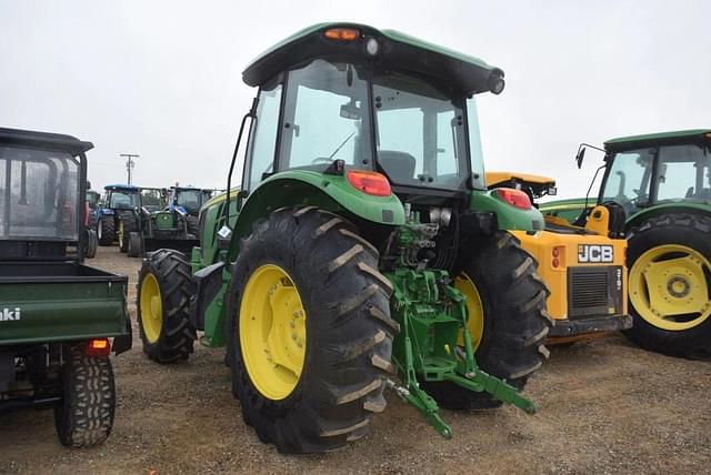 Image of John Deere 5085E equipment image 1