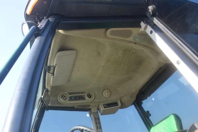 Image of John Deere 5093E equipment image 4