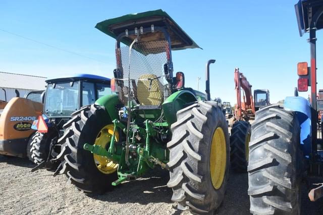 Image of John Deere 5100E equipment image 2