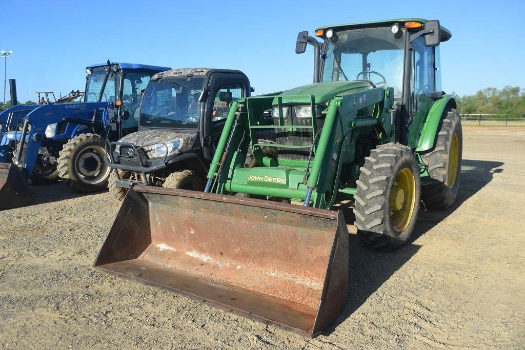 Image of John Deere 5100E Primary image
