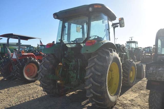 Image of John Deere 5100E equipment image 2