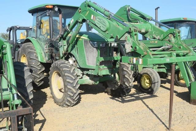 Image of John Deere 5100E equipment image 3