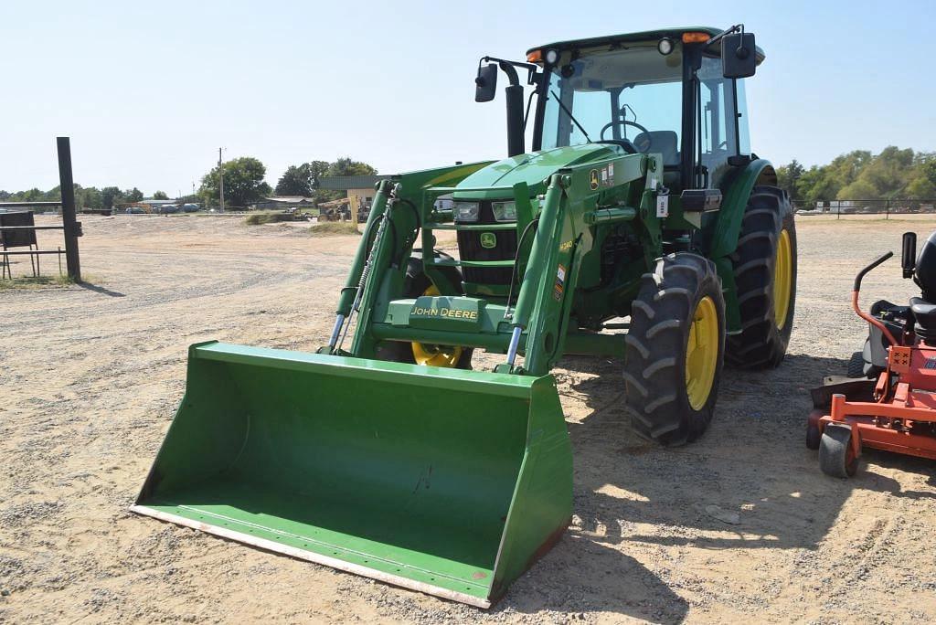 Image of John Deere 5100E Primary image