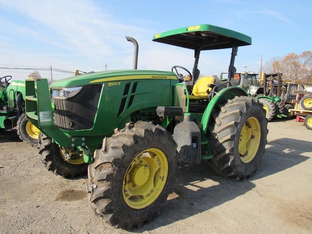 Image of John Deere 5100E Primary image