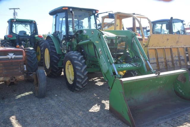 Image of John Deere 5100M equipment image 3