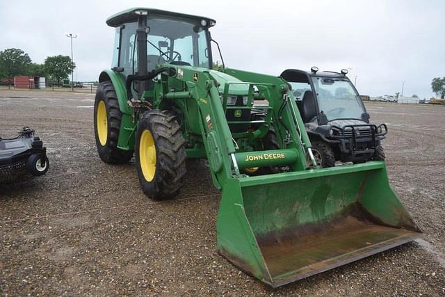 Image of John Deere 5100M equipment image 3