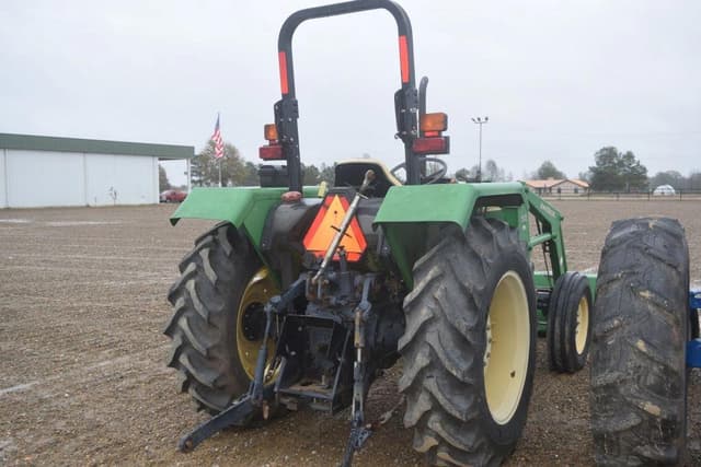 Image of John Deere 5103 equipment image 2