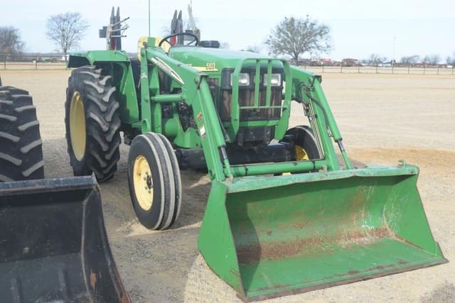 Image of John Deere 5103 equipment image 3