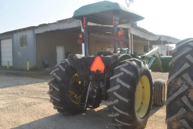 Image of John Deere 5105 equipment image 2