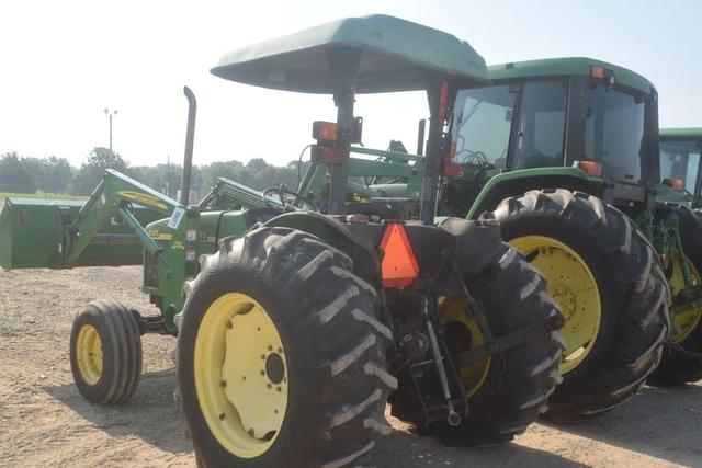 Image of John Deere 5105 equipment image 1