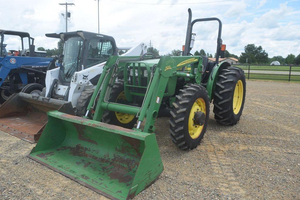Image of John Deere 5105 Primary image