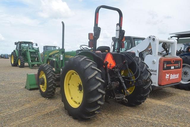 Image of John Deere 5105 equipment image 1