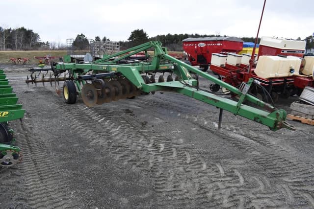 Image of John Deere 512 equipment image 1