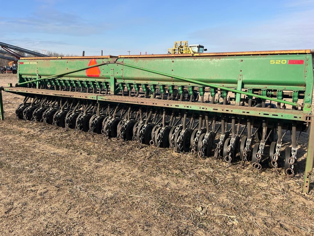 Image of John Deere 520 Primary image