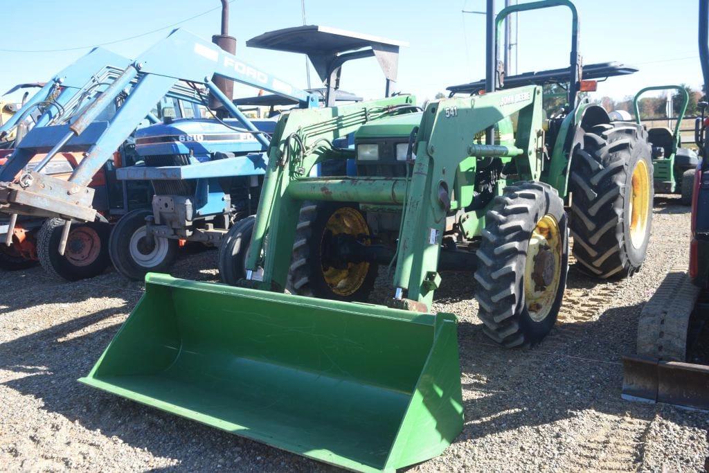 Image of John Deere 5210 Primary image