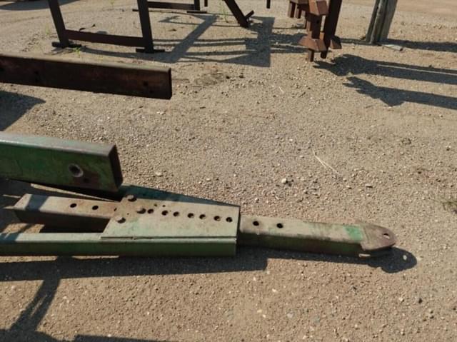 Image of John Deere 524 equipment image 4