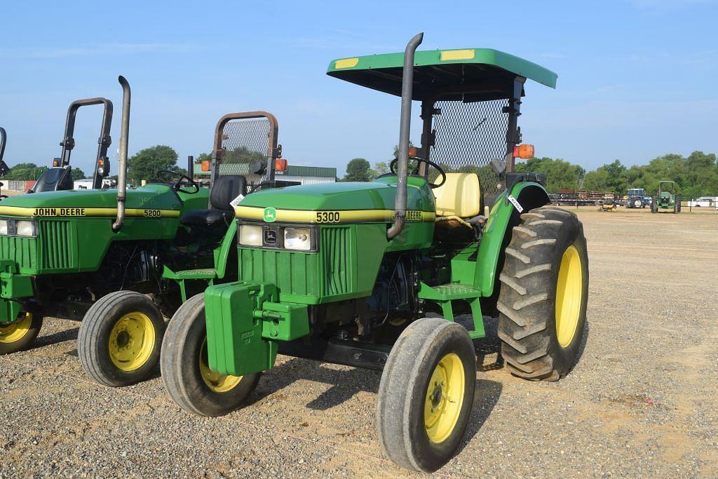 Image of John Deere 5300 Primary image
