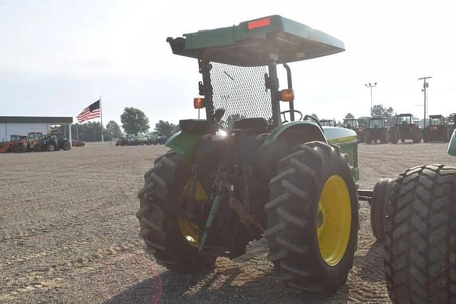 Image of John Deere 5300 equipment image 2