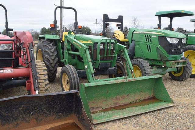 Image of John Deere 5303 equipment image 3