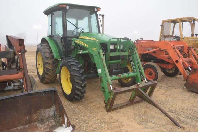 Image of John Deere 5325 equipment image 3