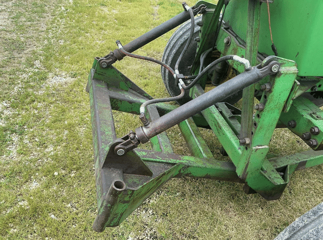 Image of John Deere 534 equipment image 4