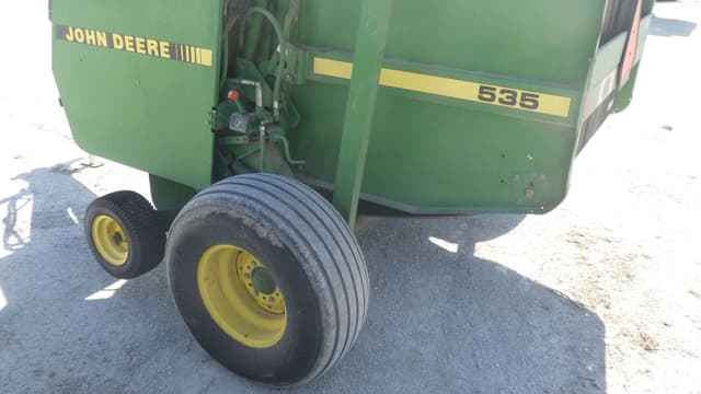 Image of John Deere 535 equipment image 2