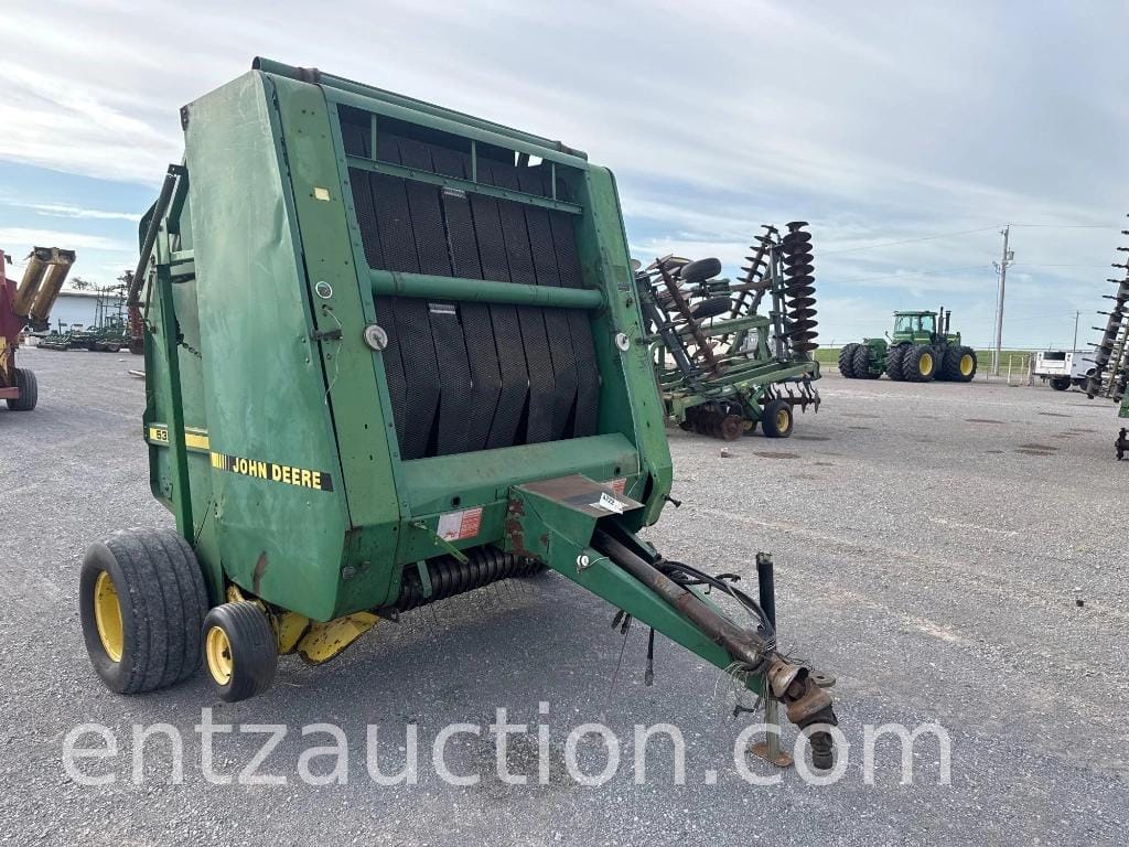John Deere 535 Equipment Image0