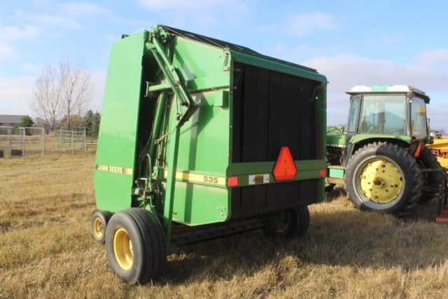 Image of John Deere 535 equipment image 4