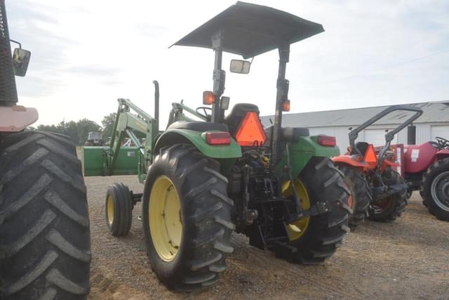 Image of John Deere 5420 equipment image 1