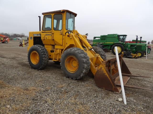 Image of John Deere 544B equipment image 1