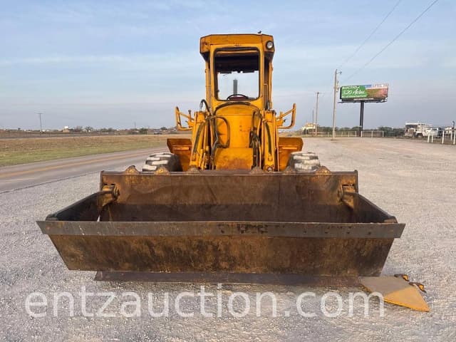Image of John Deere 544B equipment image 1