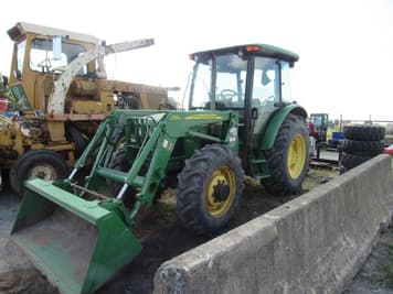 Main image John Deere 5520