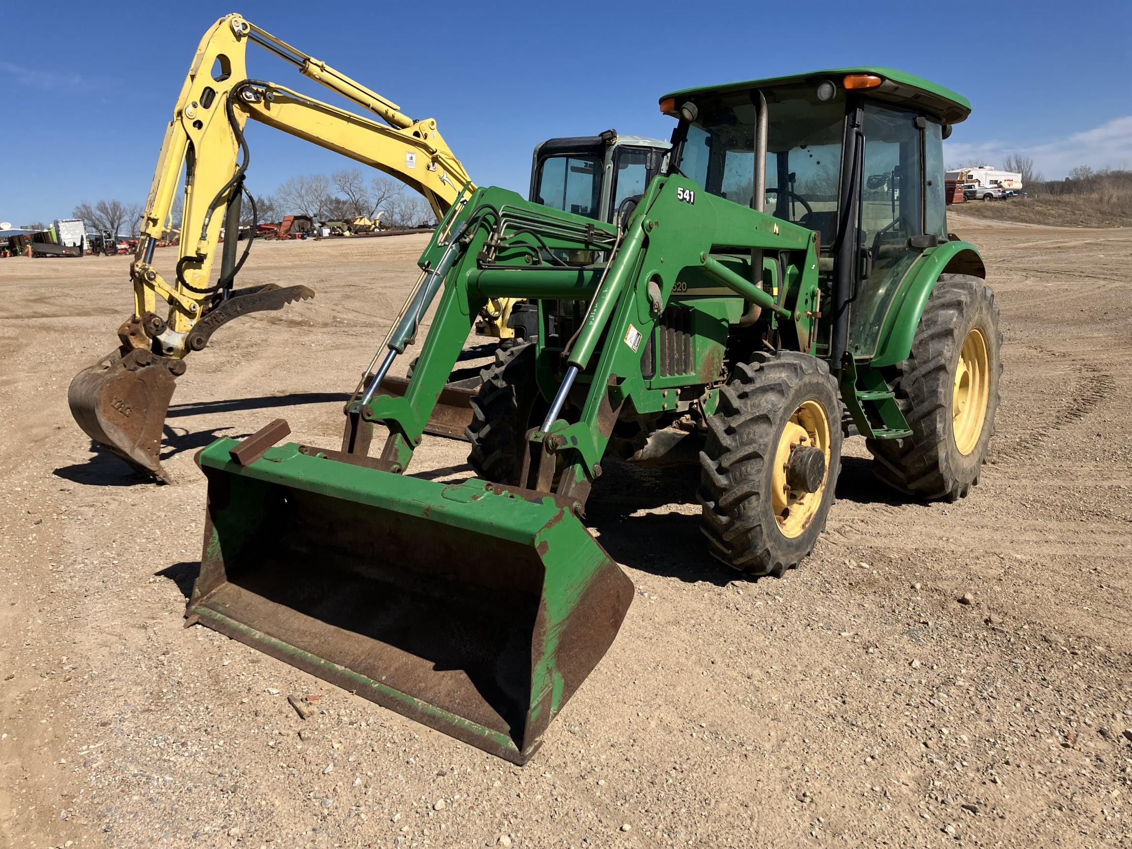 Main image John Deere 5520