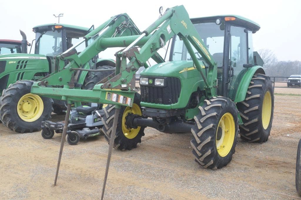 Image of John Deere 5525 Primary image