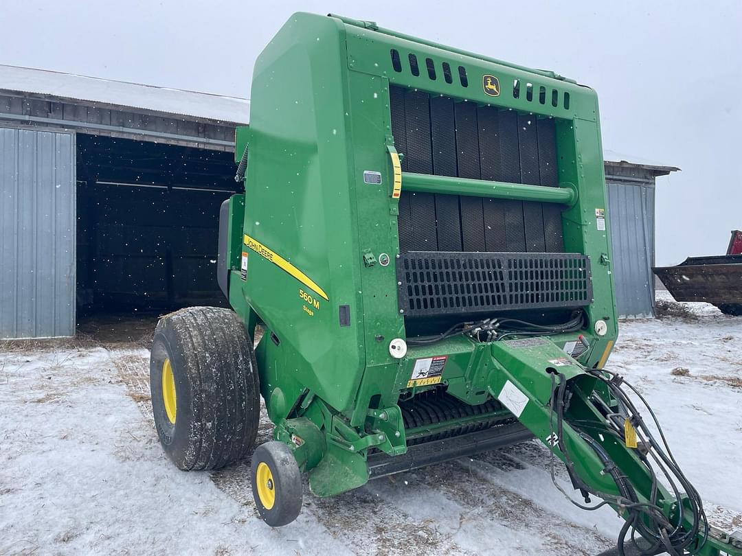 Image of John Deere 560M Silage Image 1