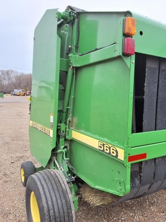 Image of John Deere 566 equipment image 3