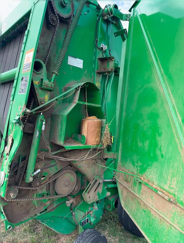 Image of John Deere 567 equipment image 1