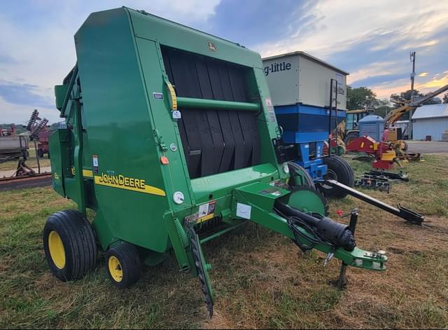 Image of John Deere 567 equipment image 3