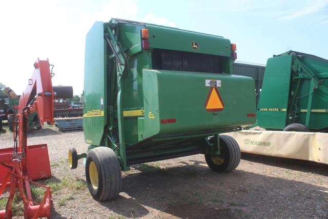 Image of John Deere 567 equipment image 1