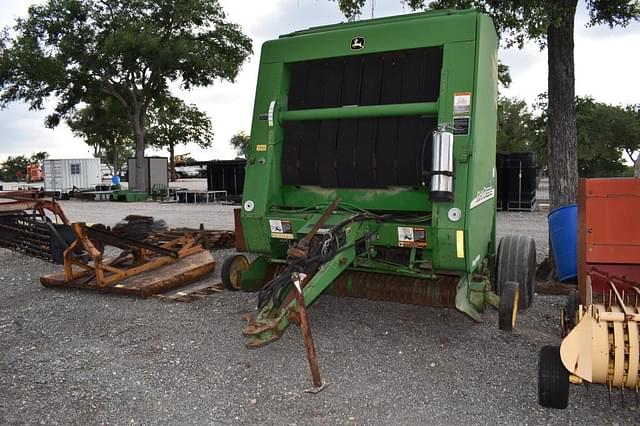 Image of John Deere 567 equipment image 1