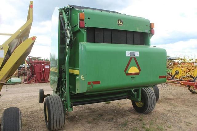 Image of John Deere 567 equipment image 1
