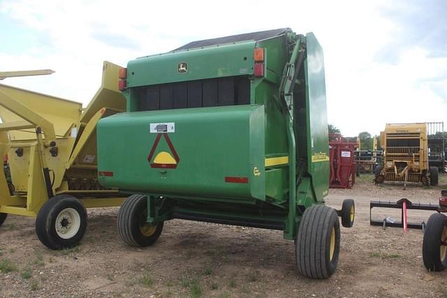 Image of John Deere 567 equipment image 2